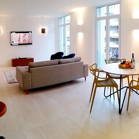 3b - 19 Rue Des Etats Unis * Cannes